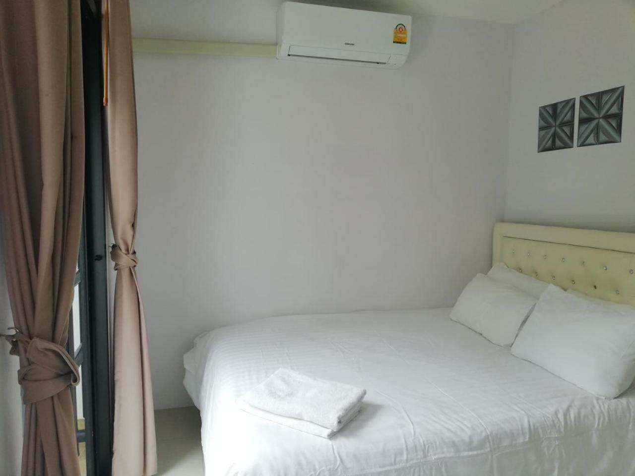 Hotel Baan Der Bruyn Sha à Jomtien Beach Extérieur photo